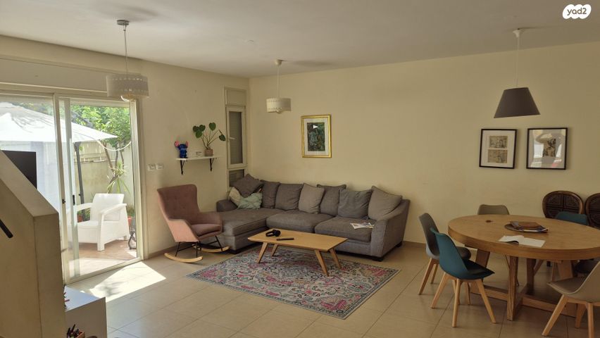 דו משפחתי, השעורה 16, זרעוניה, בנימינה גבעת עדה