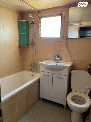 דירה, הרב עוזיאל 16, מוצקין הותיקה, קרית מוצקין