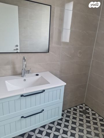 דירה, דרך ששת הימים 101, סלע, רחובות