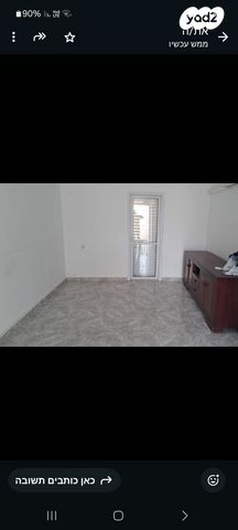 שדרות יגאל אלון 32