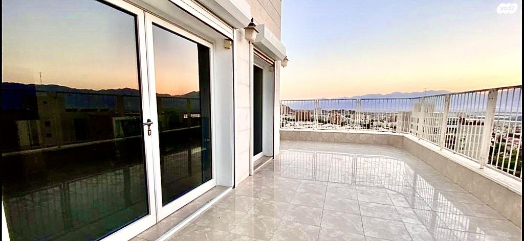 גג/ פנטהאוז, דקר 14, מצפה ים, אילת