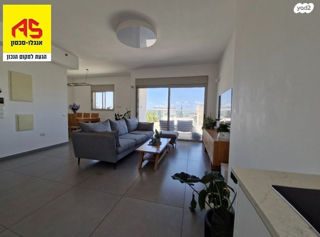 גג/ פנטהאוז, בן יהודה, מרכז, הרצליה