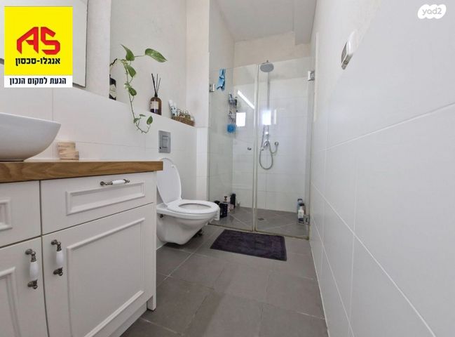 גג/ פנטהאוז, בן יהודה, מרכז, הרצליה