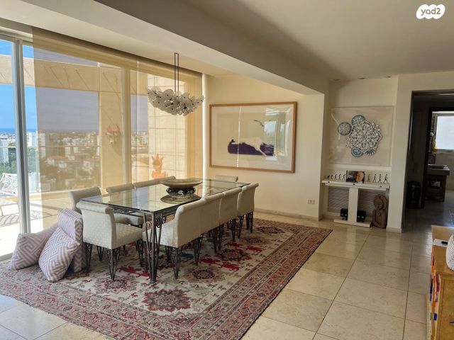 גג/ פנטהאוז, הבעש"ט, מרכז, הרצליה