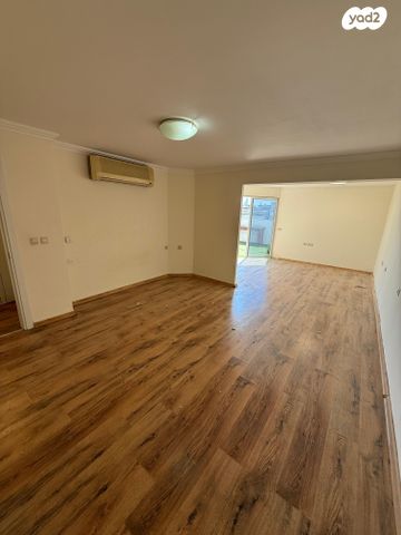 גג/ פנטהאוז, נאות אפקה ב', תל אביב יפו