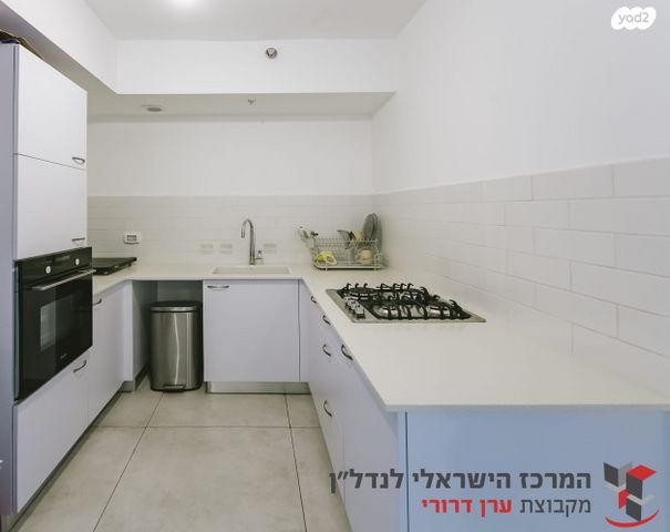 דירה, מעפילי אגוז, תל אביב יפו