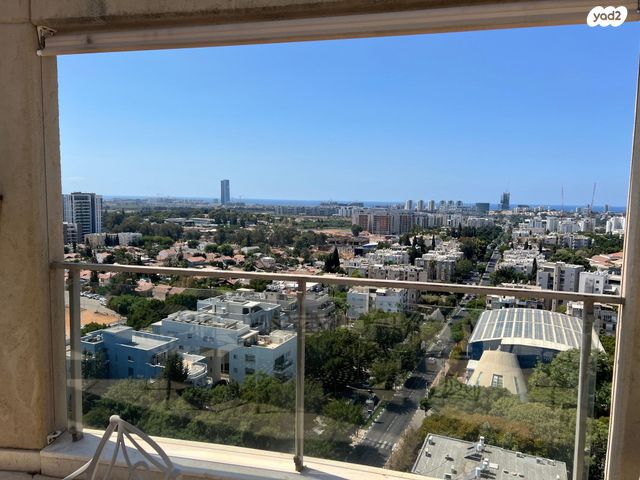 גג/ פנטהאוז, הבעש"ט, מרכז, הרצליה