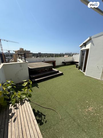 גג/ פנטהאוז, נאות אפקה ב', תל אביב יפו