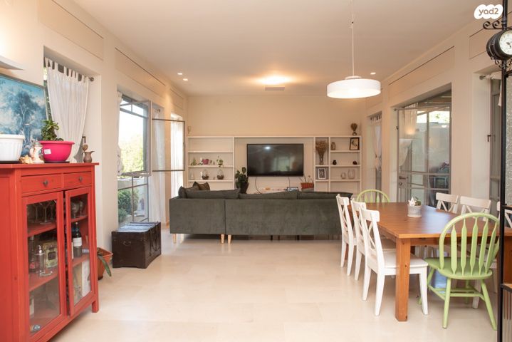 בית פרטי/ קוטג', כפר מנחם