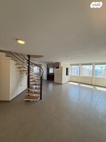 נאות אפקה ב'