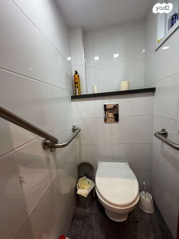 דירת גן, א.ד. גורדון, עכו