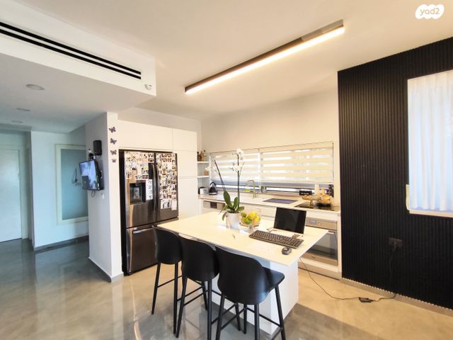 דו משפחתי, צופים, צופים