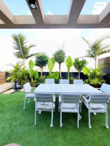 דו משפחתי, צופים, צופים