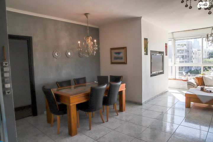 דירה, שכונת הלל, רמת גן