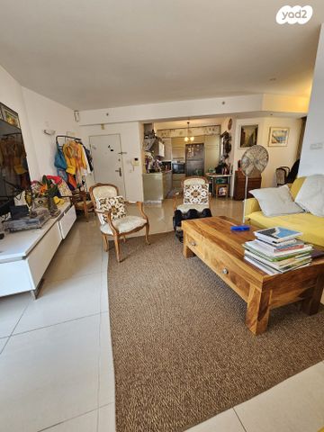 דירה, יצחק שדה 10, דרום מערב ותיק, בת ים