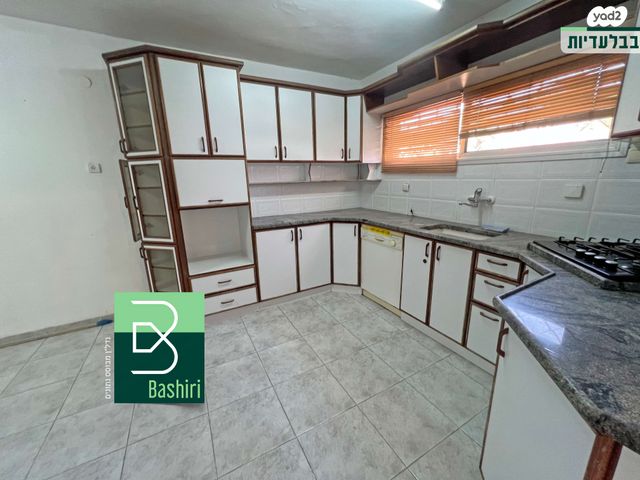 דו משפחתי, הנשיא, קרית שמונה