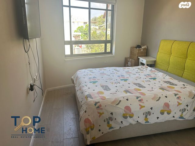 דו משפחתי, מסריק, פרדס הגדוד, נתניה