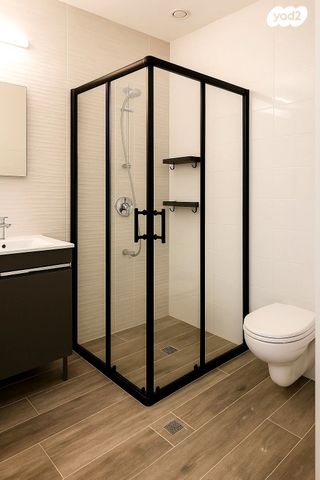 דירה, העיר התחתית, ואדי סאליב, חיפה