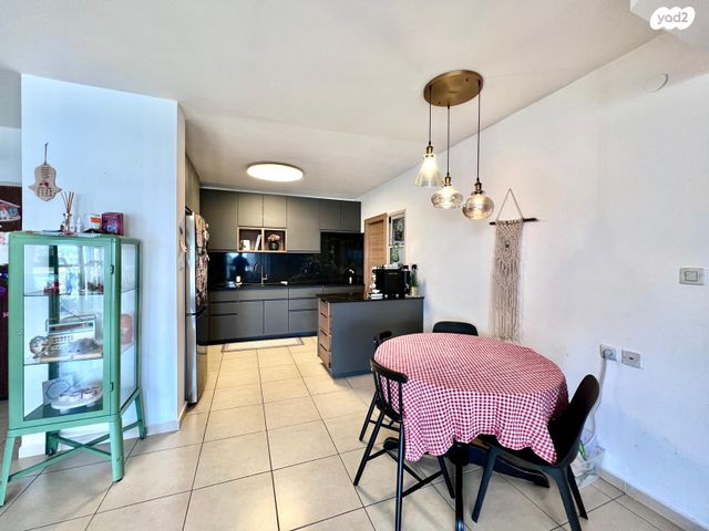 דירה, הרב מכלוף יאנה 1, משכנות זבולון, נתניה