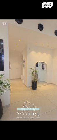 דו משפחתי, אדמית / יערית, שלומי