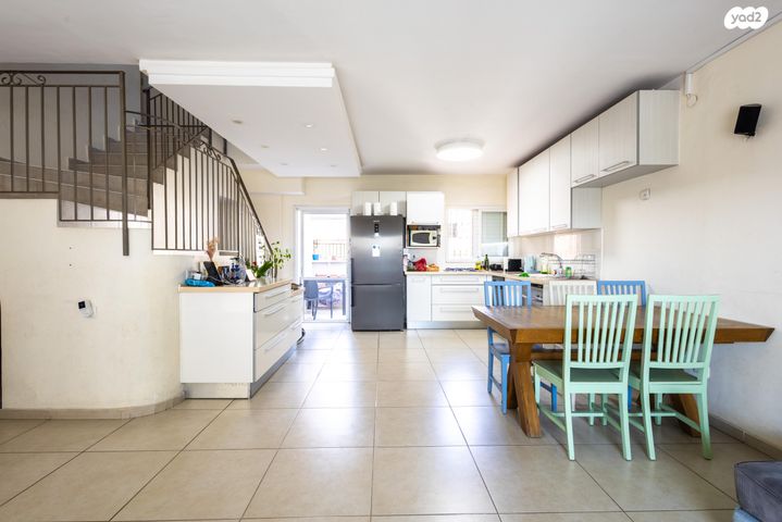 דופלקס, כפר סבא