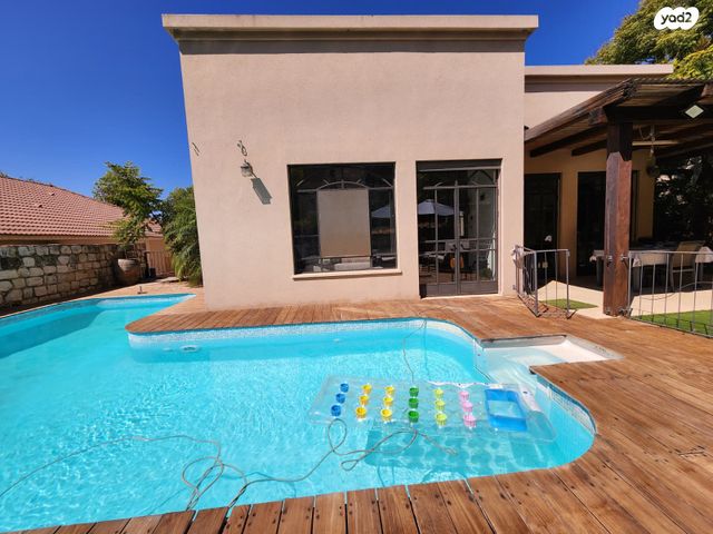 בית פרטי/ קוטג', כפר ורדים