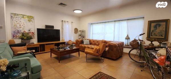 בית פרטי/ קוטג', אורנית