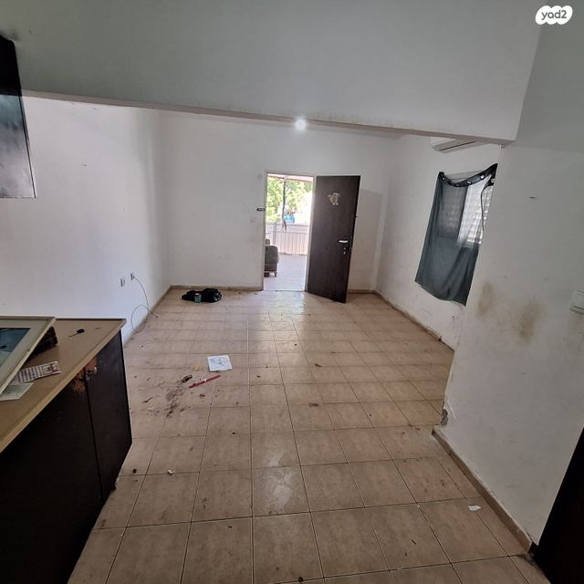 דירת גן, קרית ים