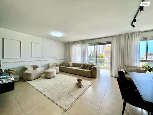 דירה, ד"ר אמיל זומרשטיין 20, צפון מערב מרכז העיר, נתניה