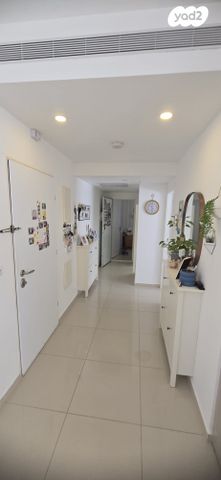 דירה, פנקס 26, לב העיר, בת ים