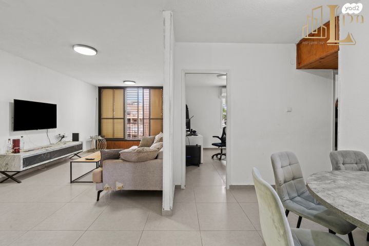 דירה, לח"י, רחובות