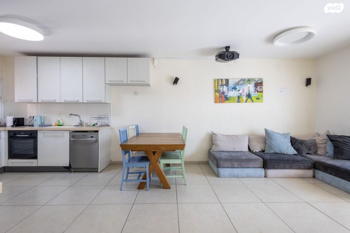 דופלקס, כפר סבא