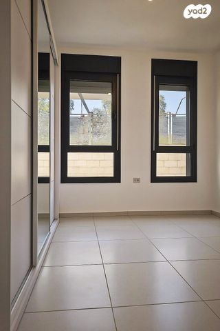 דירת גן, רועי קליין, קרית קריניצי, רמת גן