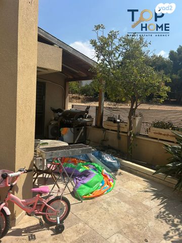 דו משפחתי, מסריק, פרדס הגדוד, נתניה