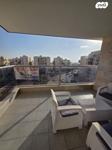 דירה, אוסקר שינדלר, באר שבע