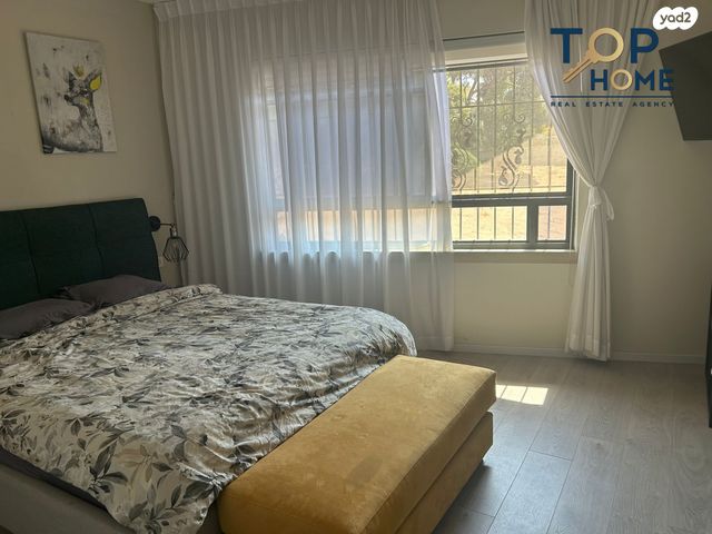 דו משפחתי, מסריק, פרדס הגדוד, נתניה