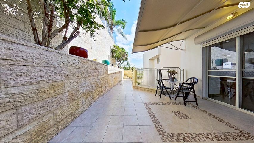 דירת גן, נחל הירמוך, הנחלים, מודיעין מכבים רעות