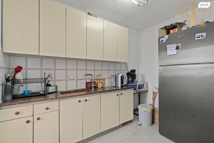 דירה, לח"י, רחובות