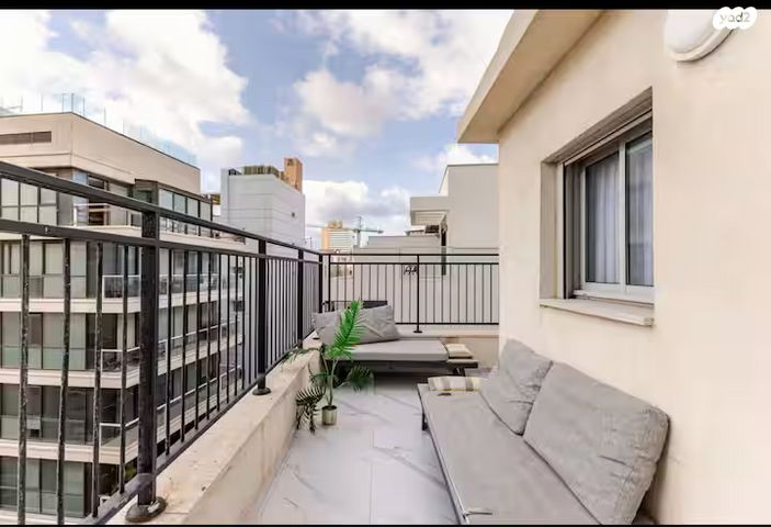 דופלקס, בן יהודה 31, לב תל אביב, לב העיר צפון, תל אביב יפו