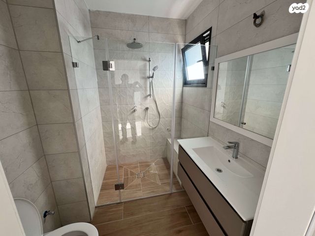 דירה, דוכיפת, גבעת אלונים, קרית אתא