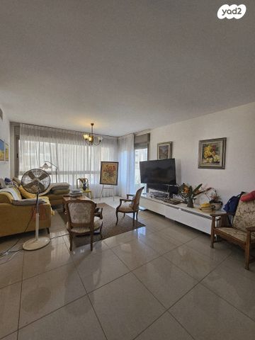 דירה, הנביאים, דרום מערב ותיק, בת ים