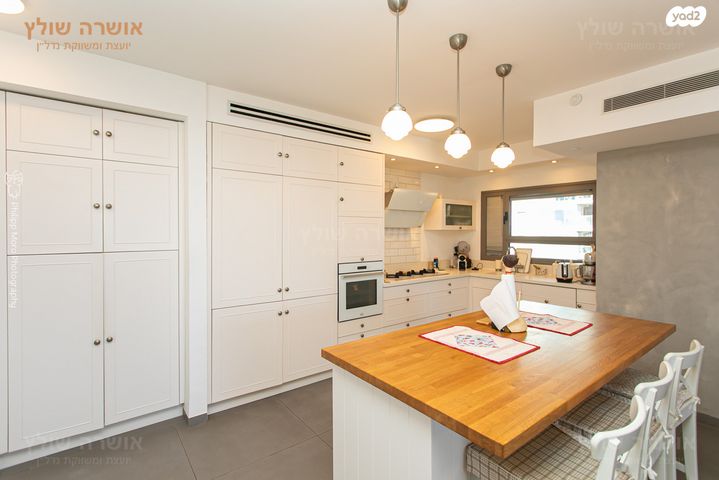 דירה, שדרות אבא חושי 151, סביוני הכרמל, חיפה