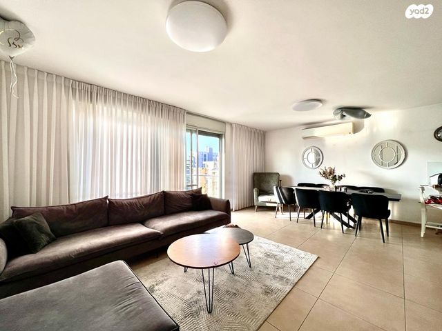 דירה, ד"ר אמיל זומרשטיין 20, צפון מערב מרכז העיר, נתניה