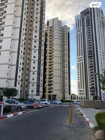 דירה, יצחק שדה 10, דרום מערב ותיק, בת ים