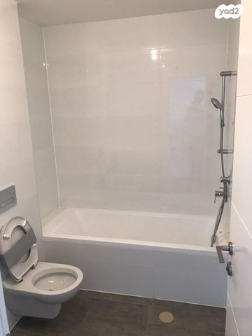 דירה, סיטי, גבעתיים