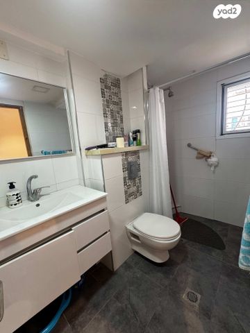 דירת גן, א.ד. גורדון, עכו