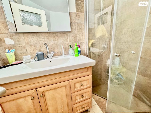 דירה, עקיבא, נווה דוד רמז, רעננה