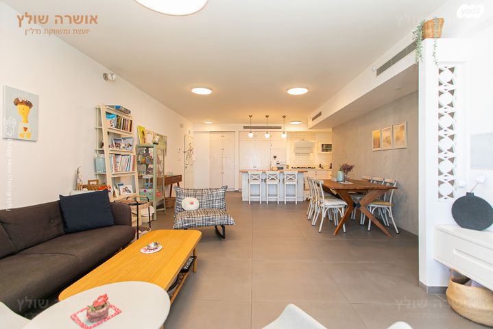 דירה, שדרות אבא חושי 151, סביוני הכרמל, חיפה