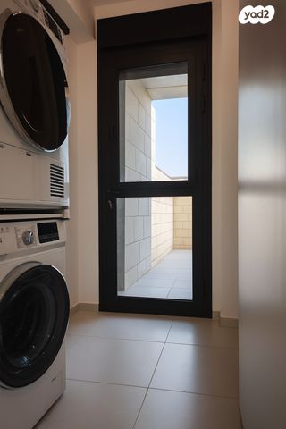 דירת גן, רועי קליין, קרית קריניצי, רמת גן