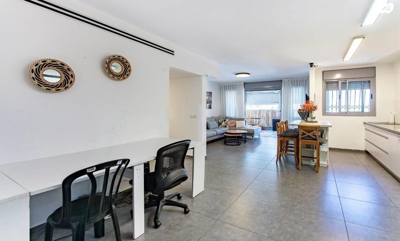 דירה, הרב שלום שבזי, רמב"ם, ראש העין